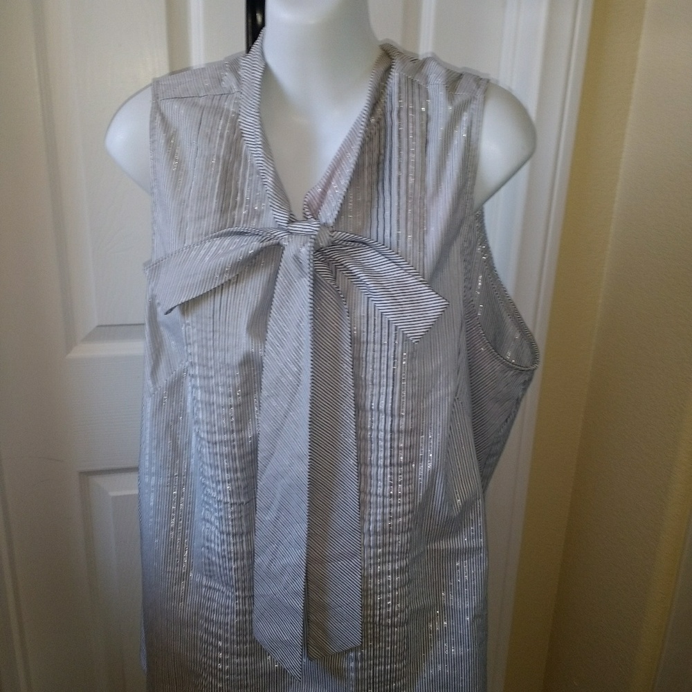 💥Old Navy blouse